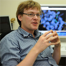 Komander_embo_14