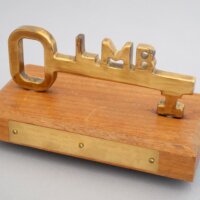 The symbolic ‘Key of the Laboratory’
